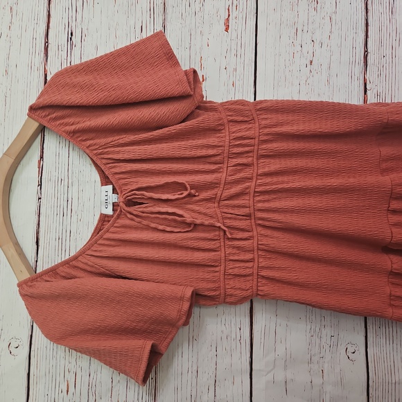 Gilli Dress - Picture 13 of 17